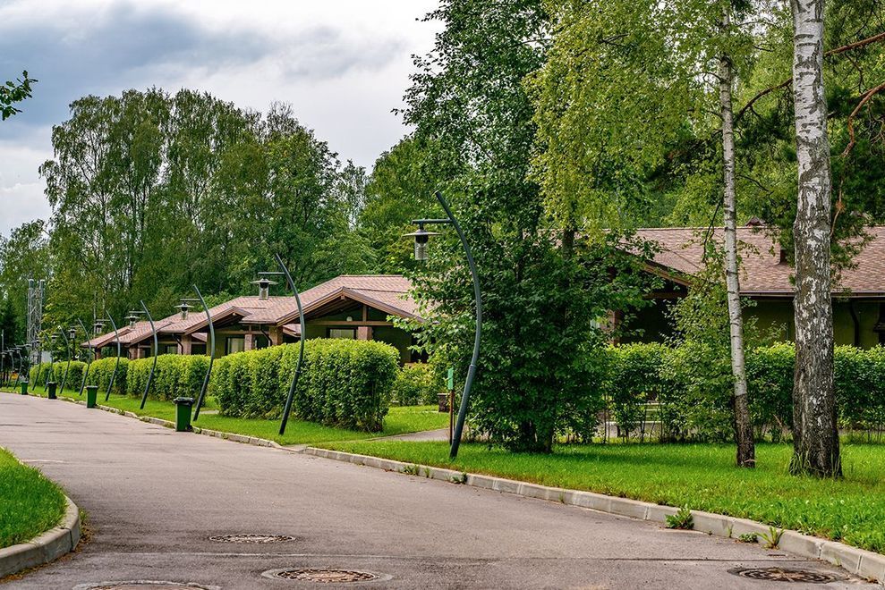 2-BEDROOM COTTAGES* 150 SQ. M