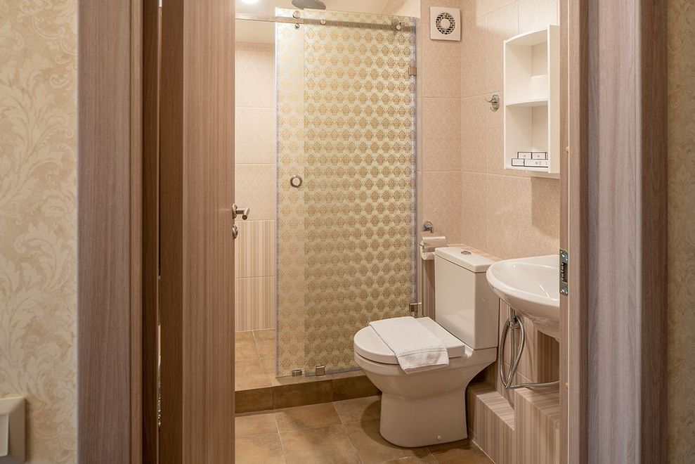 4-BEDROOM COTTAGES* 240 SQ. M